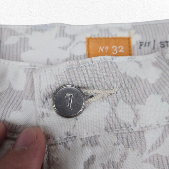 Pilcro and the Letterpress Gray Floral Cropped Straight Leg Pants Size 32 - Picture 5 of 14